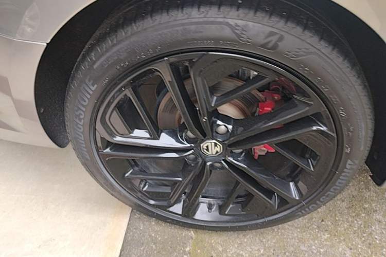 Used MG 6 2020 1.5T Automatic Trophy Luxury Edition Right Rear Wheel Hub