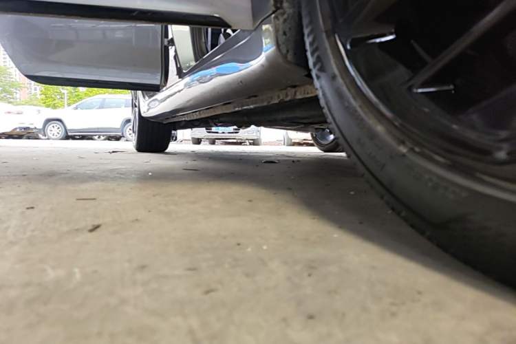 Used MG 6 2020 1.5T Automatic Trophy Luxury Edition Right Side Sill