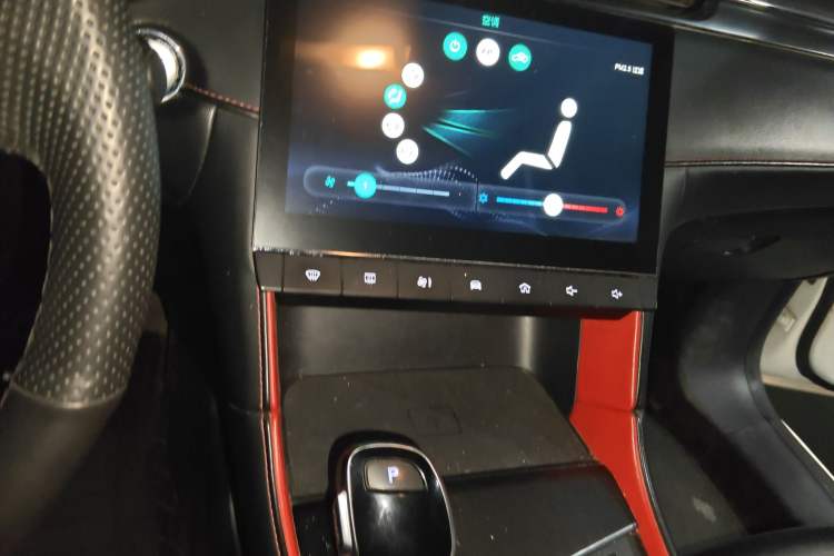 Used MG 6 2020 1.5T Automatic Trophy Luxury Edition Audio And AC Panel