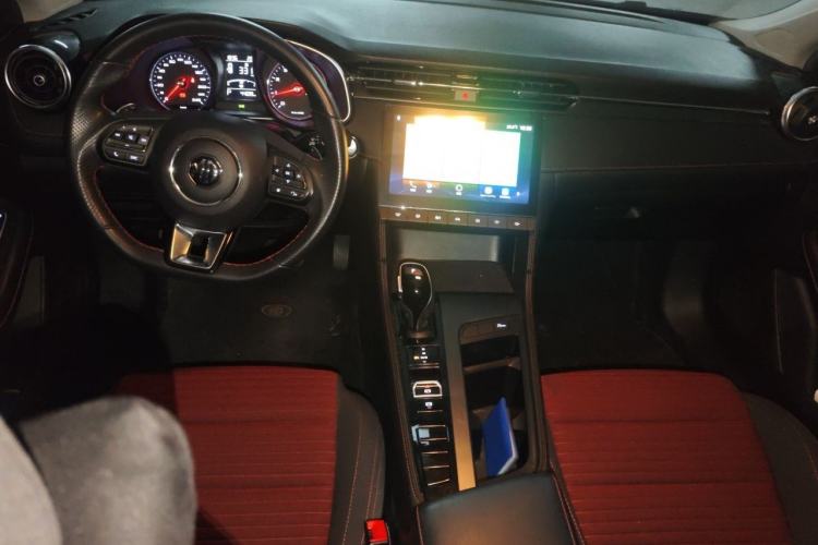 Used MG 6 2020 1.5T Automatic Lingchao Fashion Edition Center Console