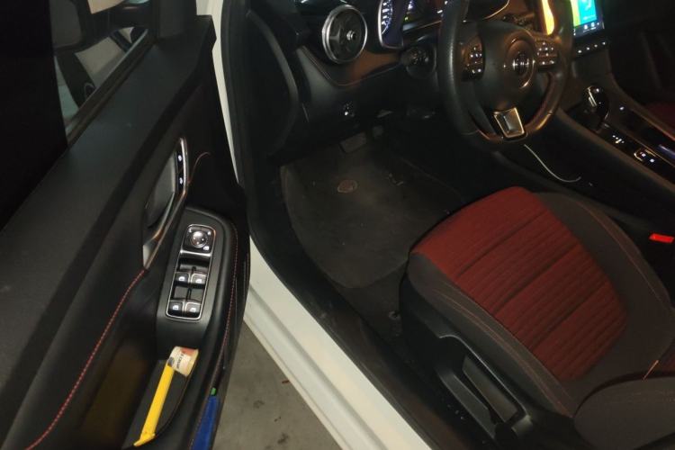 Used MG 6 2020 1.5T Automatic Lingchao Fashion Edition Driver Seat