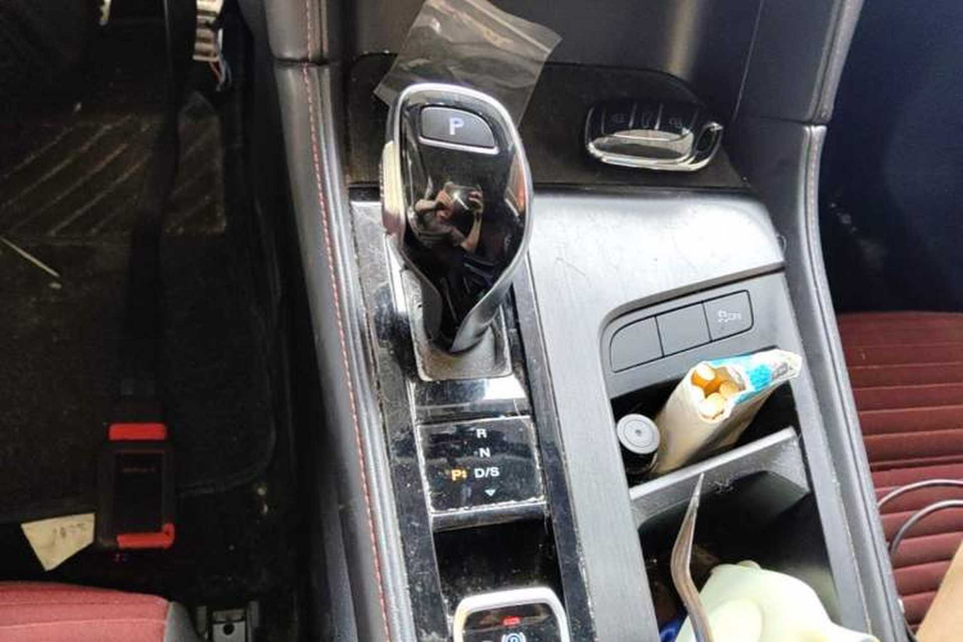 Used MG 6 2020 1.5T Automatic Lingchao Fashion Edition Gear Lever