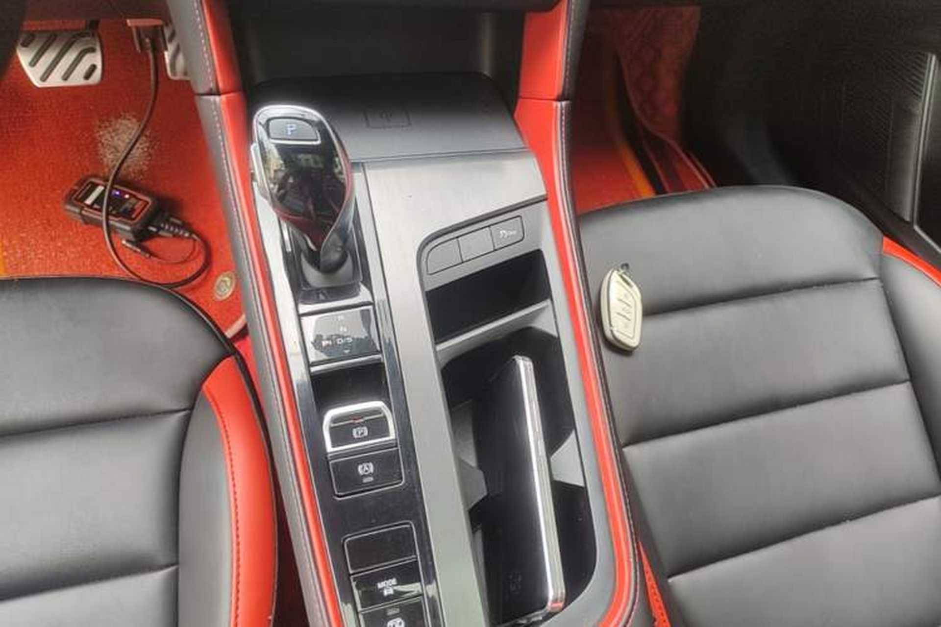 Used MG 6 2020 1.5T Automatic Trophy Luxury Edition Gear Lever