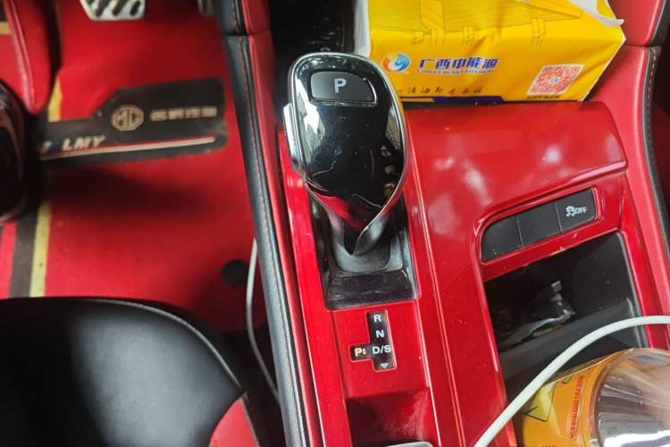 Used MG 6 2020 1.5T Automatic Trophy Luxury Edition Gear Lever