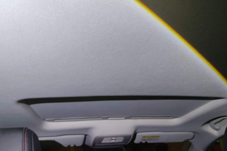 Used MG 6 2020 1.5T Automatic Trendsetting Luxury Edition Headliner