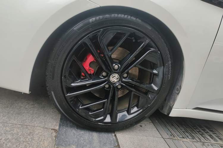 Used MG 6 2020 1.5T Automatic Trophy Luxury Edition Left Front Wheel Hub