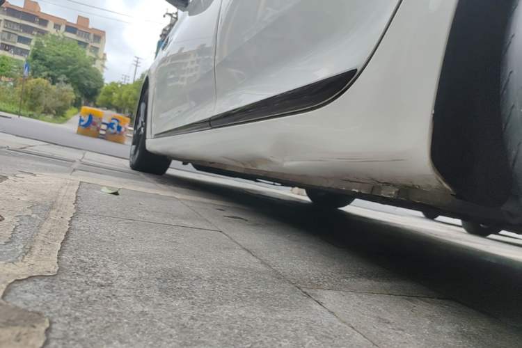 Used MG 6 2020 1.5T Automatic Trophy Luxury Edition Left Side Sill