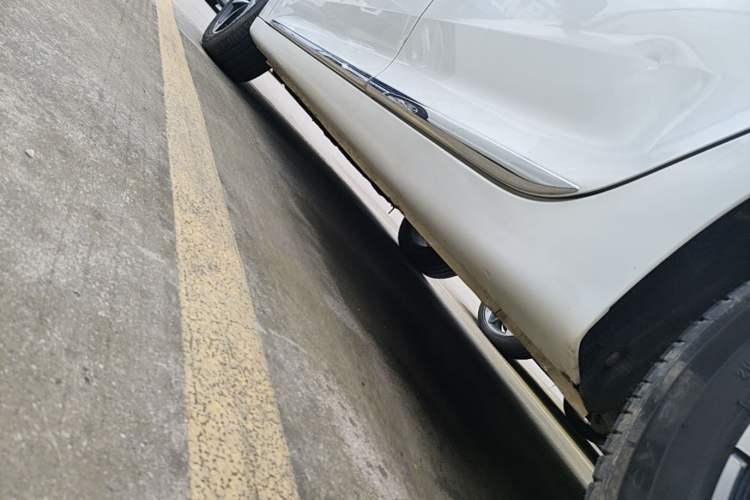 Used MG 6 2020 1.5T Automatic Trendsetting Luxury Edition Left Side Sill