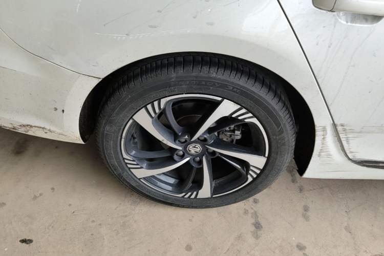 Used MG 6 2020 1.5T Automatic Lingchao Fashion Edition Right Rear Wheel Hub
