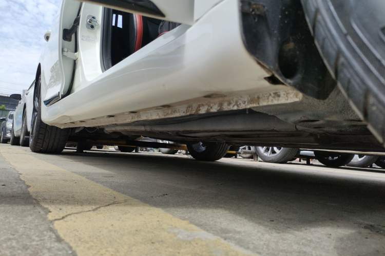 Used MG 6 2020 1.5T Automatic Trophy Flagship Edition Right Side Sill