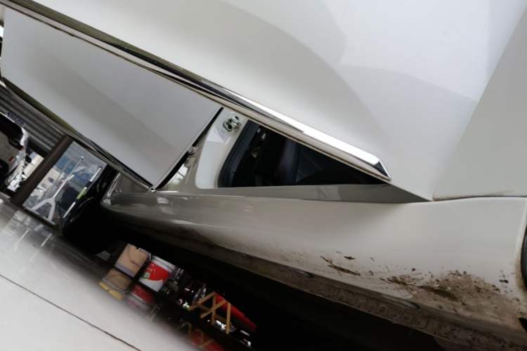 Used MG 6 2020 1.5T Automatic Trendsetting Luxury Edition Right Side Sill
