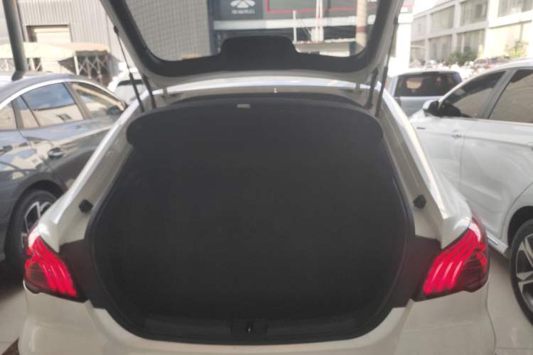 Used MG 6 2020 1.5T Automatic Trophy Luxury Edition Trunk