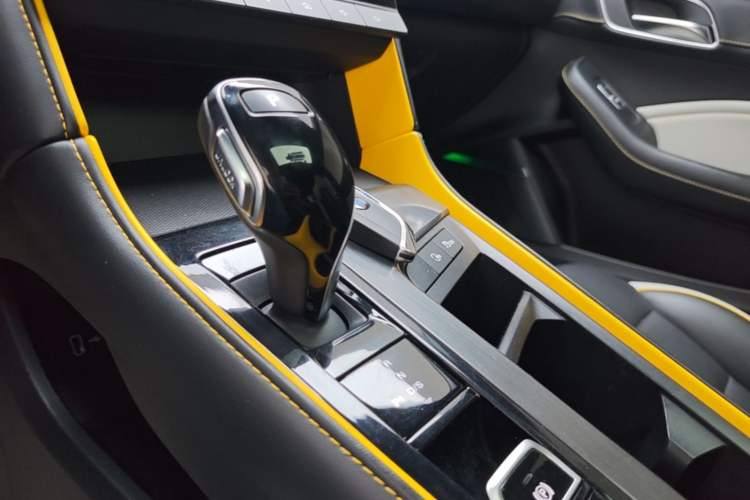 Used MG 6 2021 Pro 1.5T Automatic Trophy Flagship Edition Gear Lever