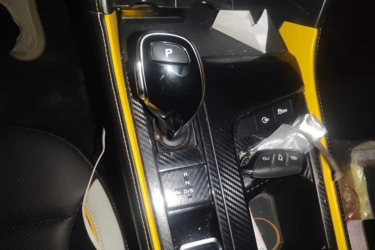 Used MG 6 2021 Pro 1.5T Automatic Trophy Flagship Edition Gear Lever