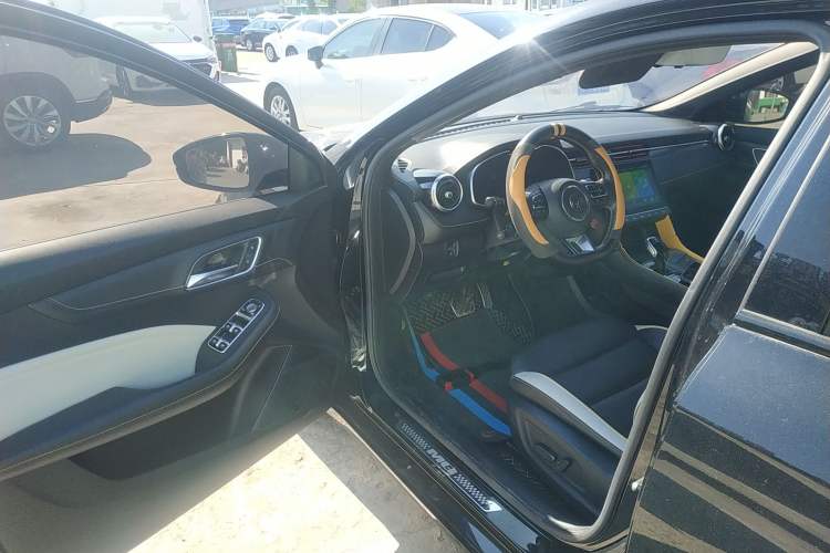 Used MG 6 2021 Pro 1.5T Automatic Trophy Luxury Edition Interior 3