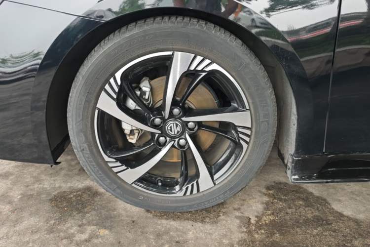 Used MG 6 2021 1.5T Automatic Lingchao Edition Left Front Wheel Hub