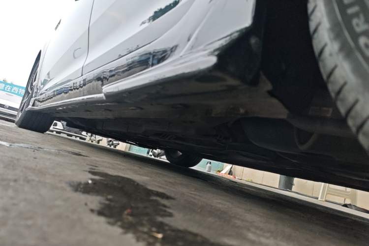 Used MG 6 2021 1.5T Automatic Lingchao Edition Left Side Sill