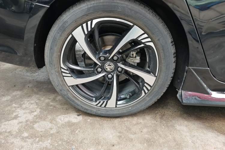 Used MG 6 2021 1.5T Automatic Lingchao Edition Right Rear Wheel Hub