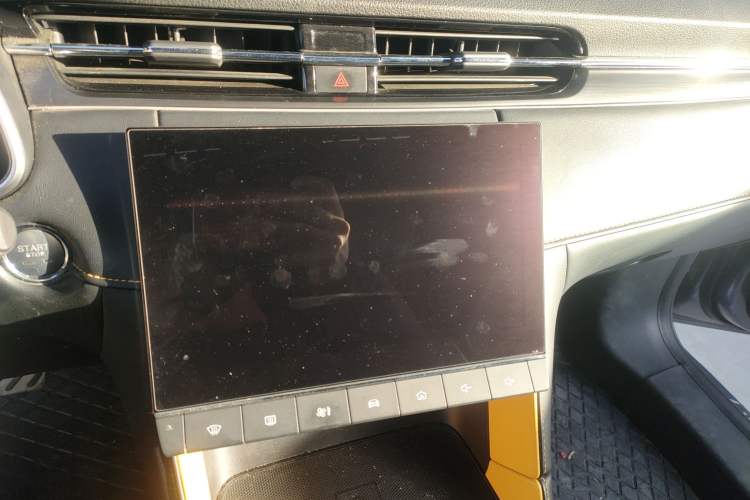 Used MG 6 2021 Pro 1.5T Automatic Trophy Smart Drive Flagship Edition Audio And AC Panel