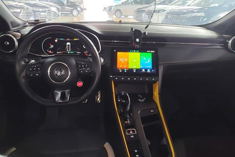Used MG 6 2021 Pro 1.5T Automatic Trophy Luxury Edition Center Console