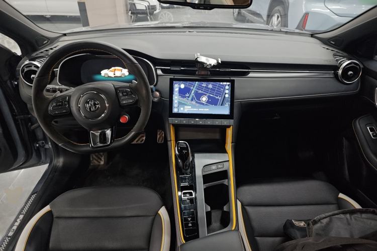 Used MG 6 2021 Pro 1.5T Automatic Trophy Smart Drive Flagship Edition Center Console
