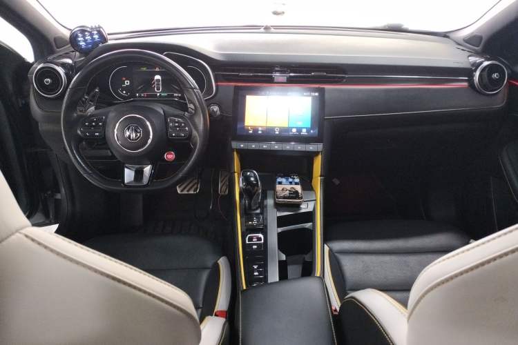 Used MG 6 2021 Pro 1.5T Automatic Trophy Luxury Edition Center Console