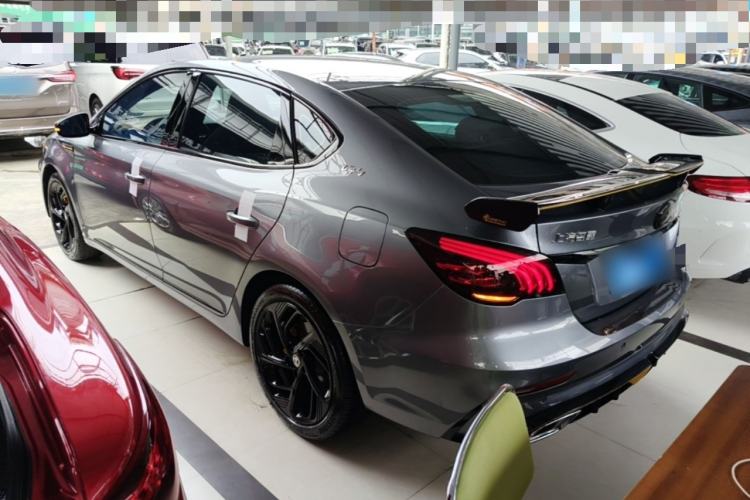 Used MG 6 2021 Pro 1.5T Automatic Trophy Luxury Edition Exterior 2