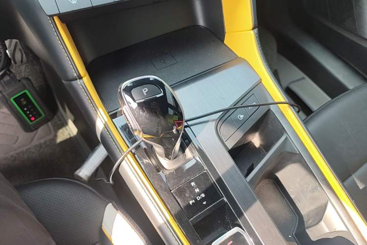 Used MG 6 2021 Pro 1.5T Automatic Trophy Flagship Edition Gear Lever