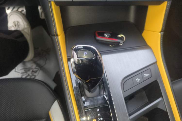 Used MG 6 2021 Pro 1.5T Automatic Trophy Flagship Edition Gear Lever