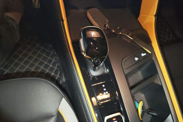 Used MG 6 2021 Pro 1.5T Automatic Trophy Flagship Edition Gear Lever