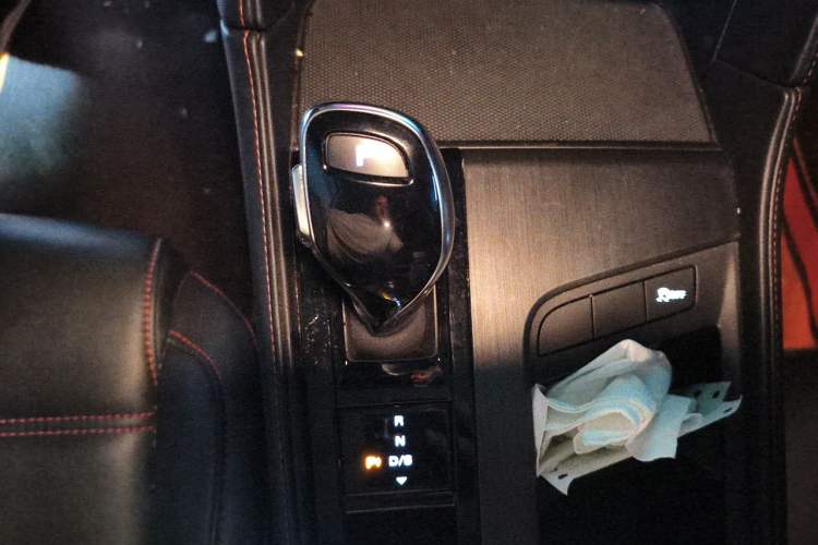 Used MG 6 2021 Pro 1.5T Automatic Trendsetting Luxury Edition Gear Lever