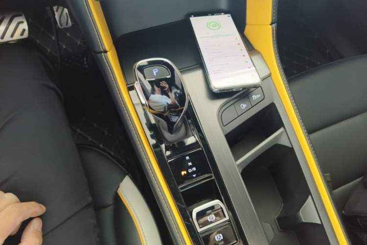 Used MG 6 2021 Pro 1.5T Automatic Trophy Flagship Edition Gear Lever