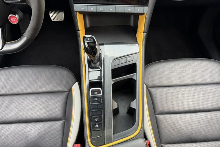 Used MG 6 2021 Pro 1.5T Automatic Trophy Flagship Edition Gear Lever