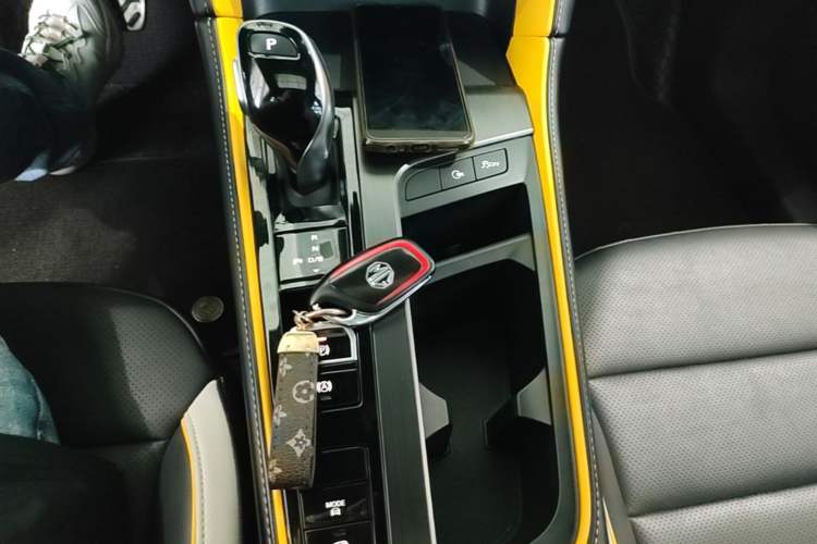 Used MG 6 2021 Pro 1.5T Automatic Trophy Flagship Edition Gear Lever