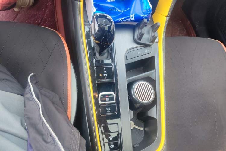 Used MG 6 2021 Pro 1.5T Automatic Trophy Flagship Edition Gear Lever