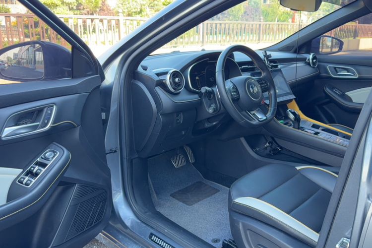 Used MG 6 2021 Pro 1.5T Automatic Trophy Luxury Edition Interior 1