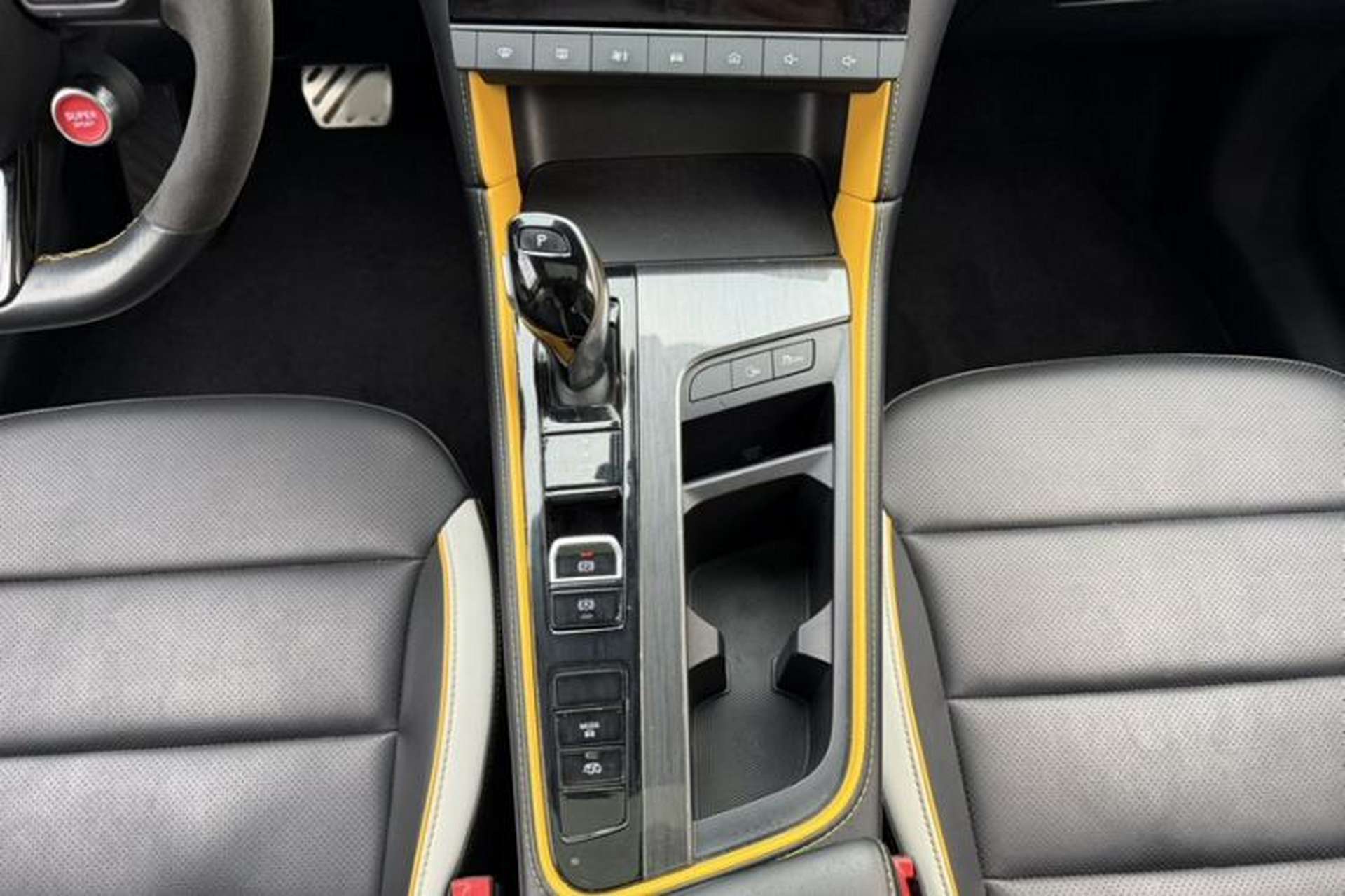 Used MG 6 2021 Pro 1.5T Automatic Trophy Flagship Edition Interior 10