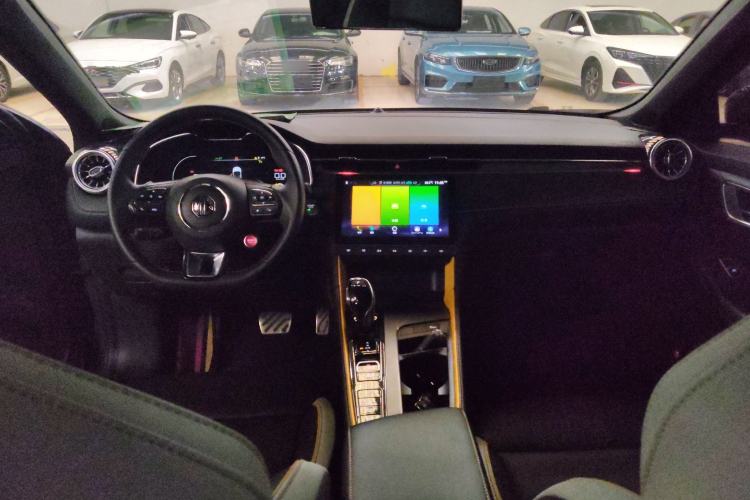 Used MG 6 2021 Pro 1.5T Automatic Trophy Luxury Edition Interior 3