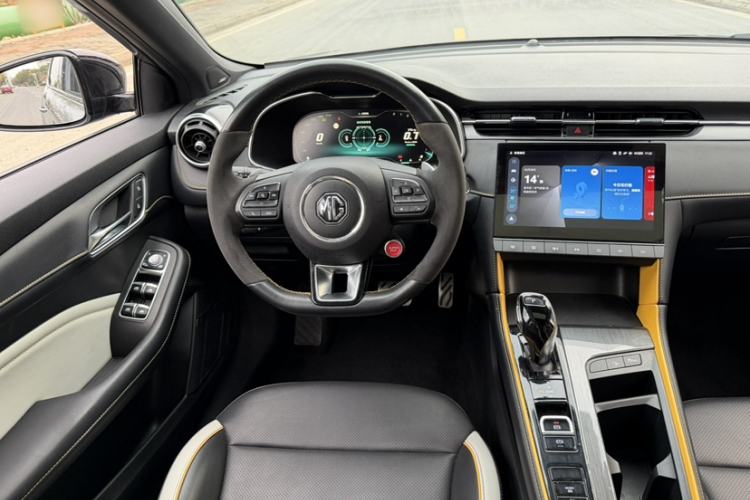 Used MG 6 2021 Pro 1.5T Automatic Trophy Flagship Edition Interior 4