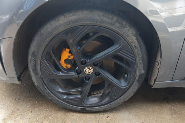 Used MG 6 2021 Pro 1.5T Automatic Trophy Flagship Edition Left Front Wheel Hub