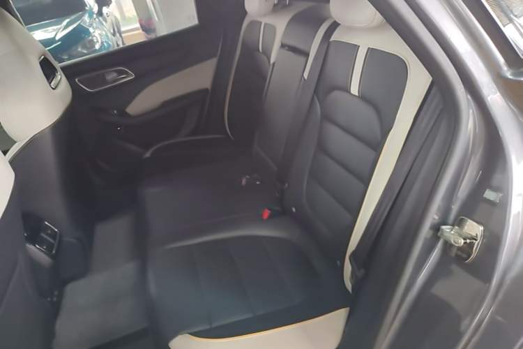 Used MG 6 2021 Pro 1.5T Automatic Trophy Luxury Edition Left Rear Seat
