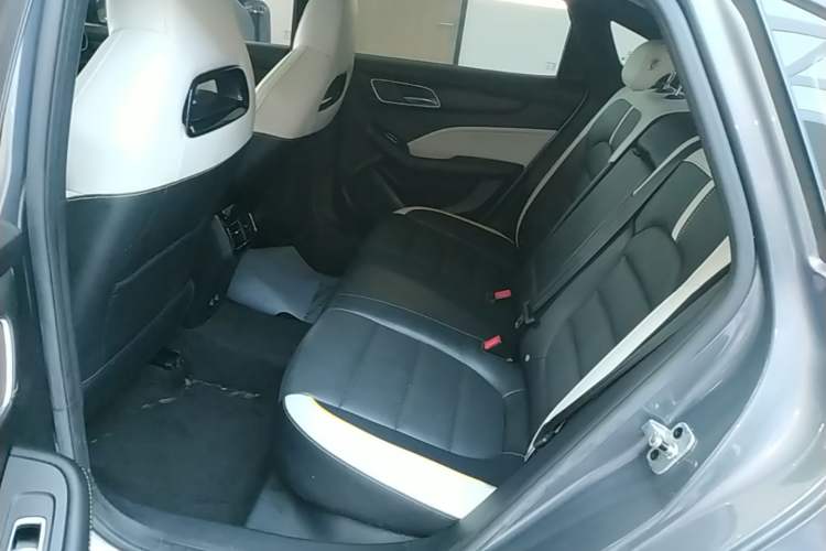Used MG 6 2021 Pro 1.5T Automatic Trophy Luxury Edition Left Rear Seat