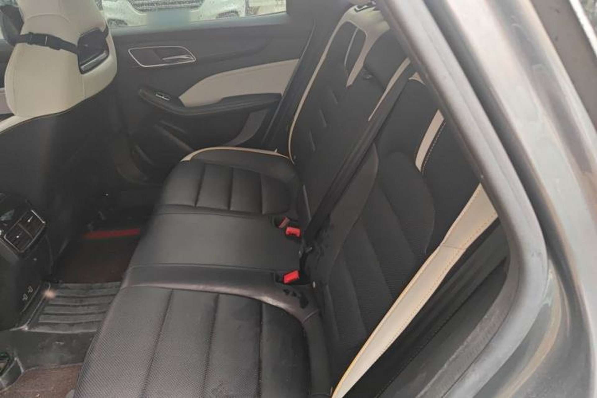 Used MG 6 2021 Pro 1.5T Automatic Trophy Luxury Edition Left Rear Seat