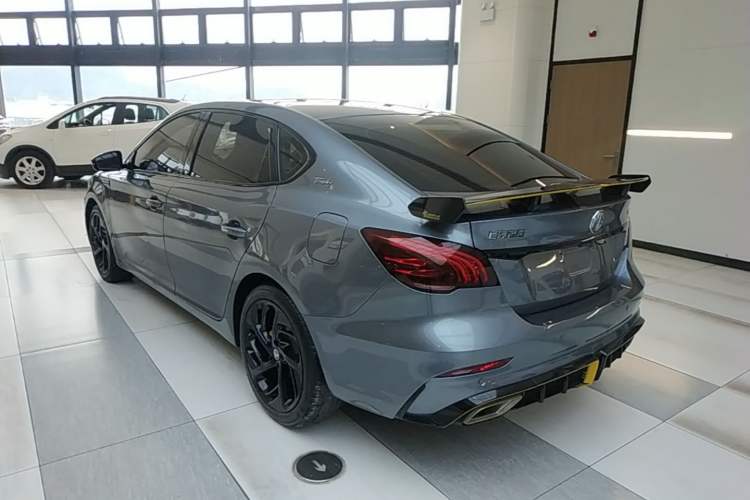 Used MG 6 2021 Pro 1.5T Automatic Trophy Luxury Edition Rear Left 45 Deg