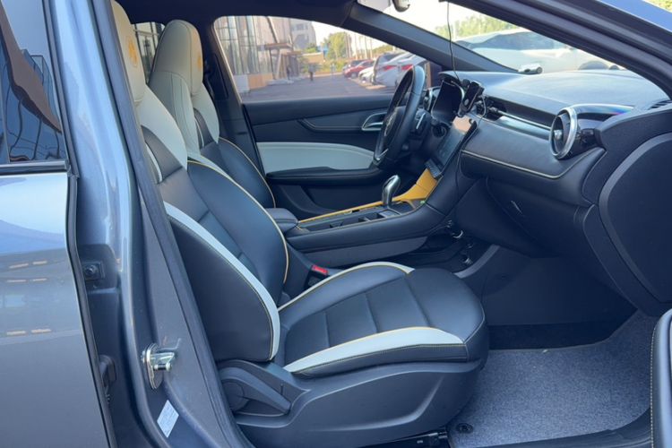 Used MG 6 2021 Pro 1.5T Automatic Trophy Luxury Edition Right Front Seat