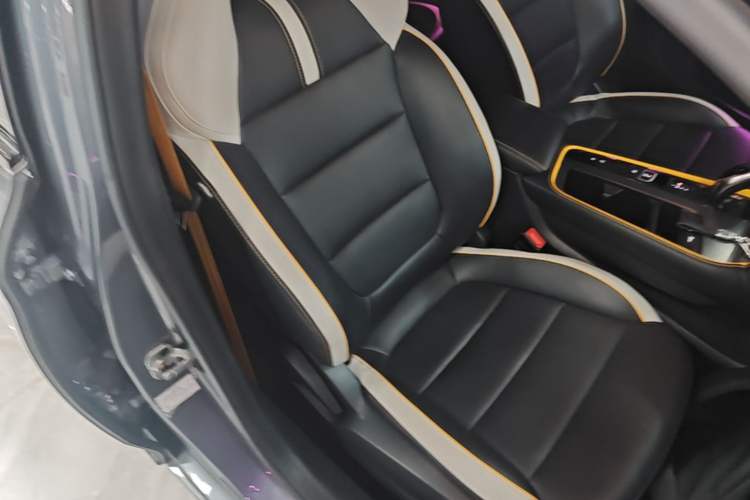 Used MG 6 2021 Pro 1.5T Automatic Trophy Flagship Edition Right Front Seat