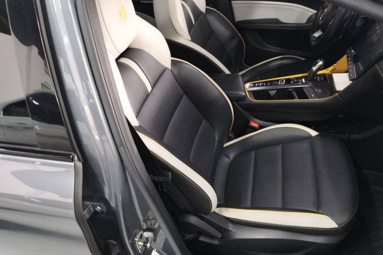 Used MG 6 2021 Pro 1.5T Automatic Trophy Luxury Edition Right Front Seat