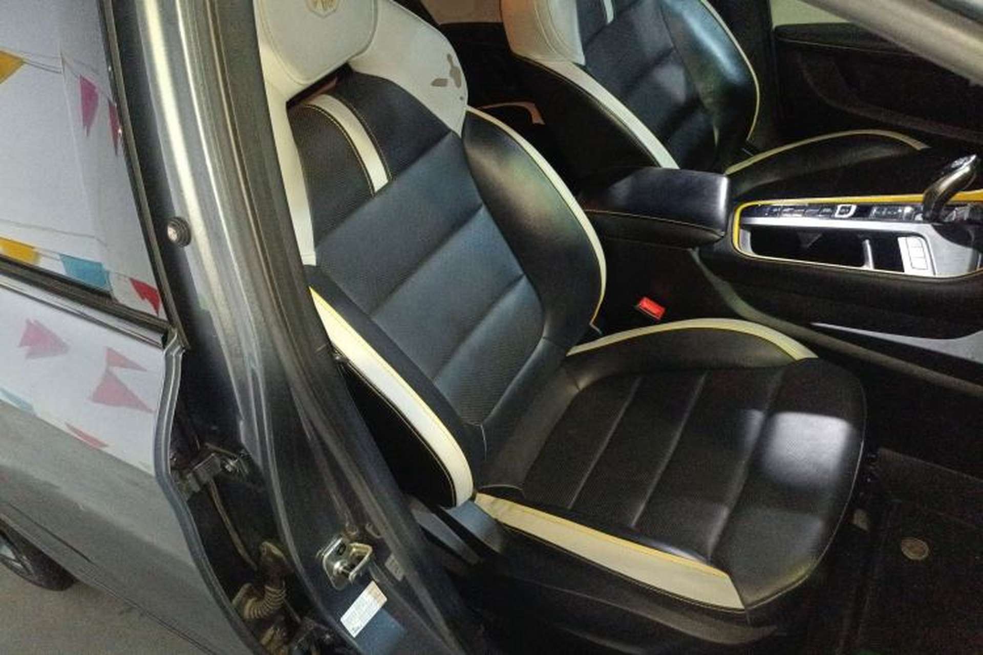 Used MG 6 2021 Pro 1.5T Automatic Trophy Luxury Edition Right Front Seat