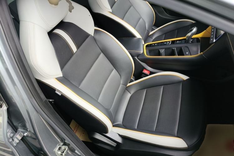 Used MG 6 2021 Pro 1.5T Automatic Trophy Luxury Edition Right Front Seat