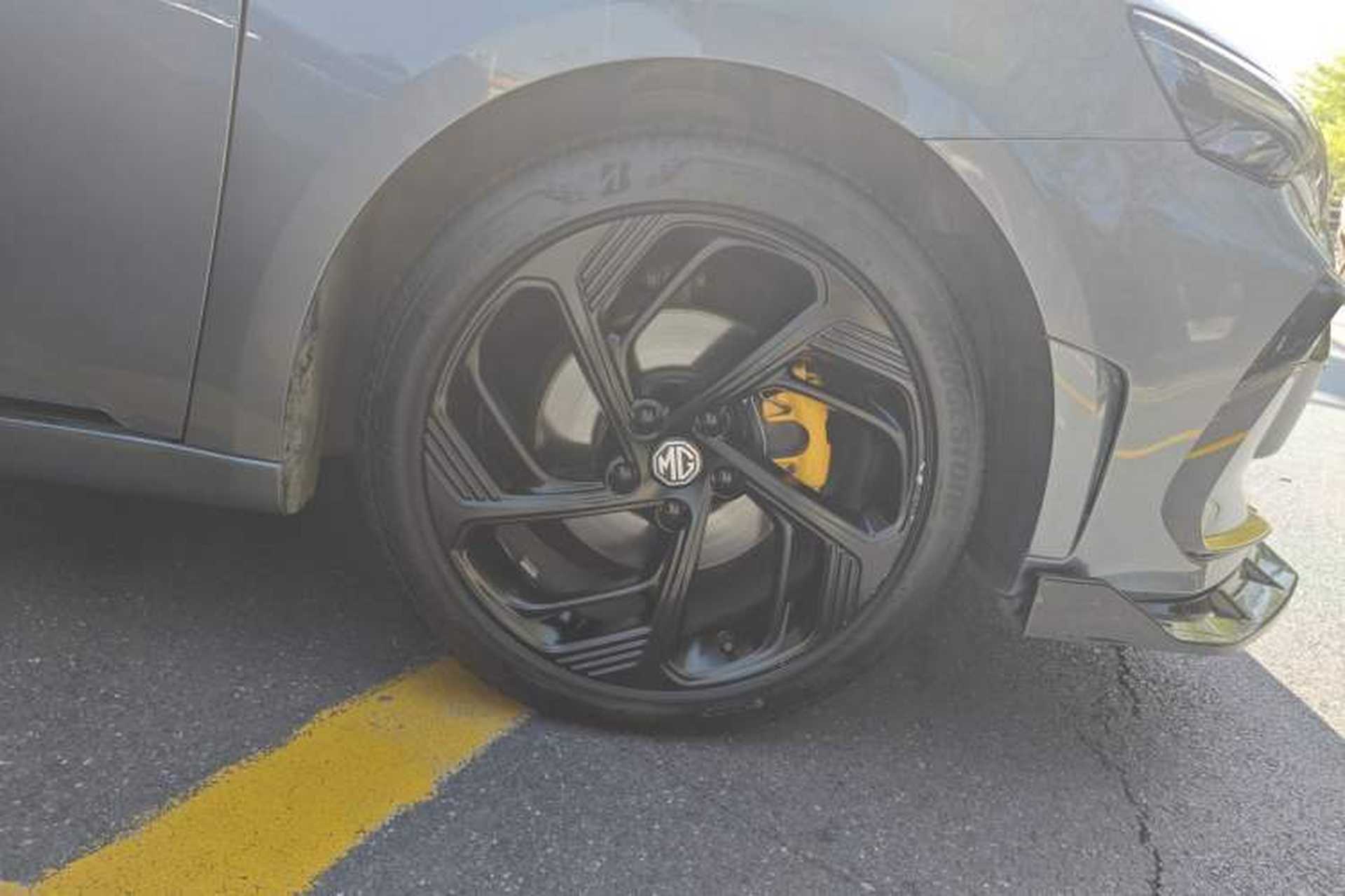 Used MG 6 2021 Pro 1.5T Automatic Trophy Flagship Edition Right Front Wheel Hub